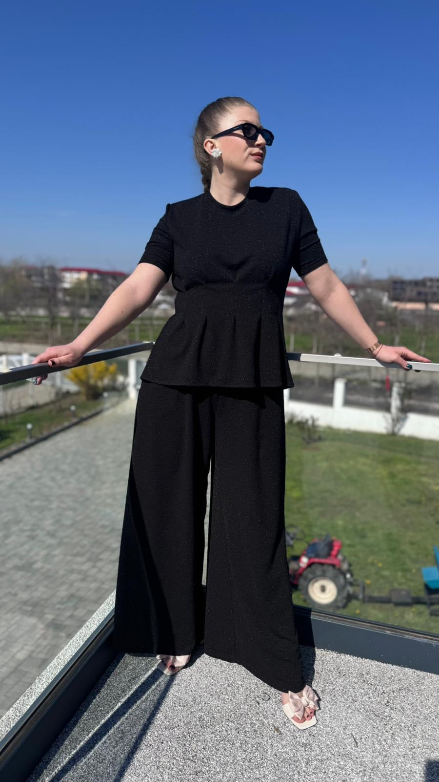 Compleu Atitudine Lurex cu mânecă scurtă