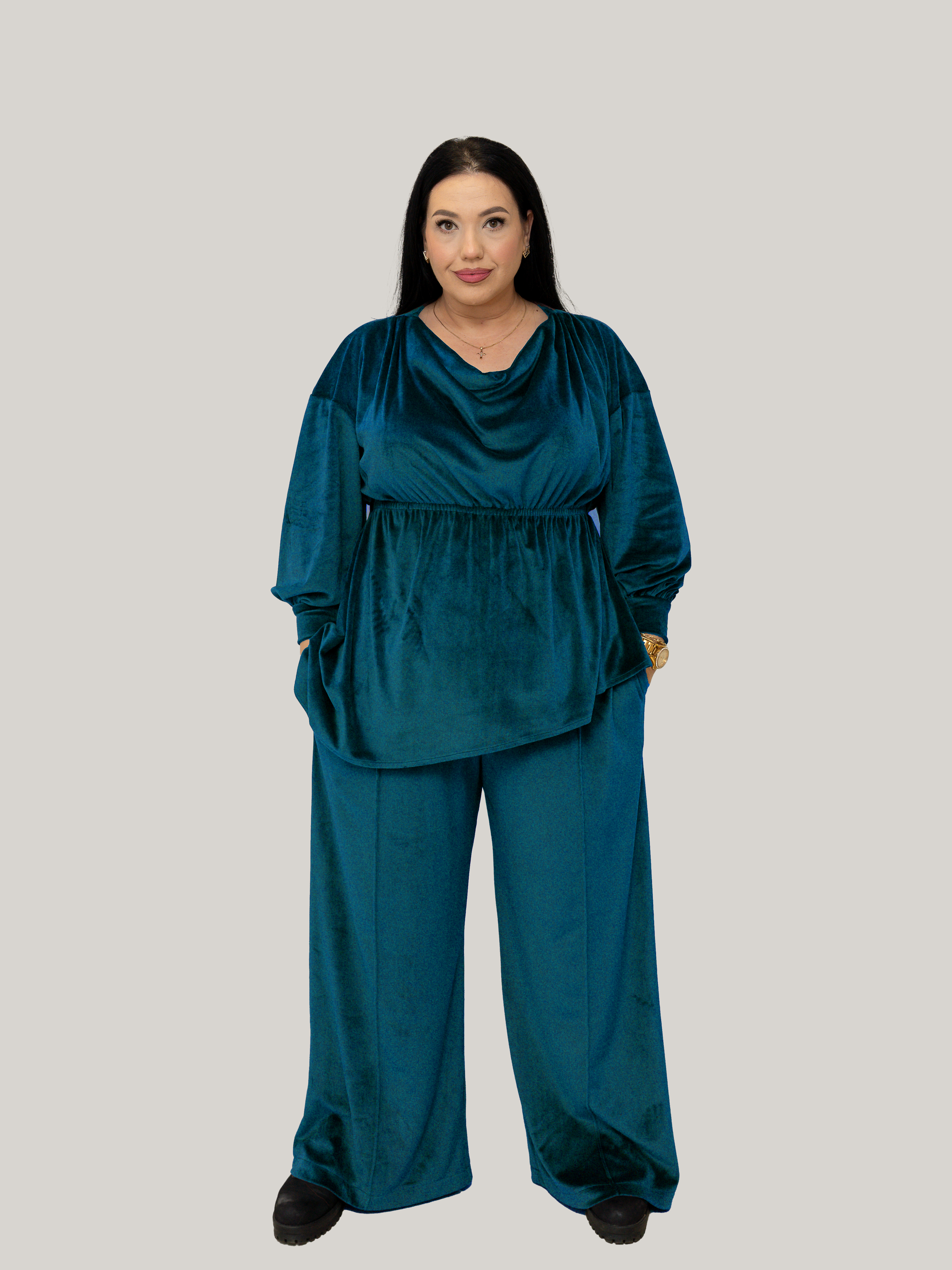 Compleu din Catifea Culoarea Turquoise, Confortabil