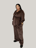 Compleu din Catifea Culoarea  Chocolate, Confortabil