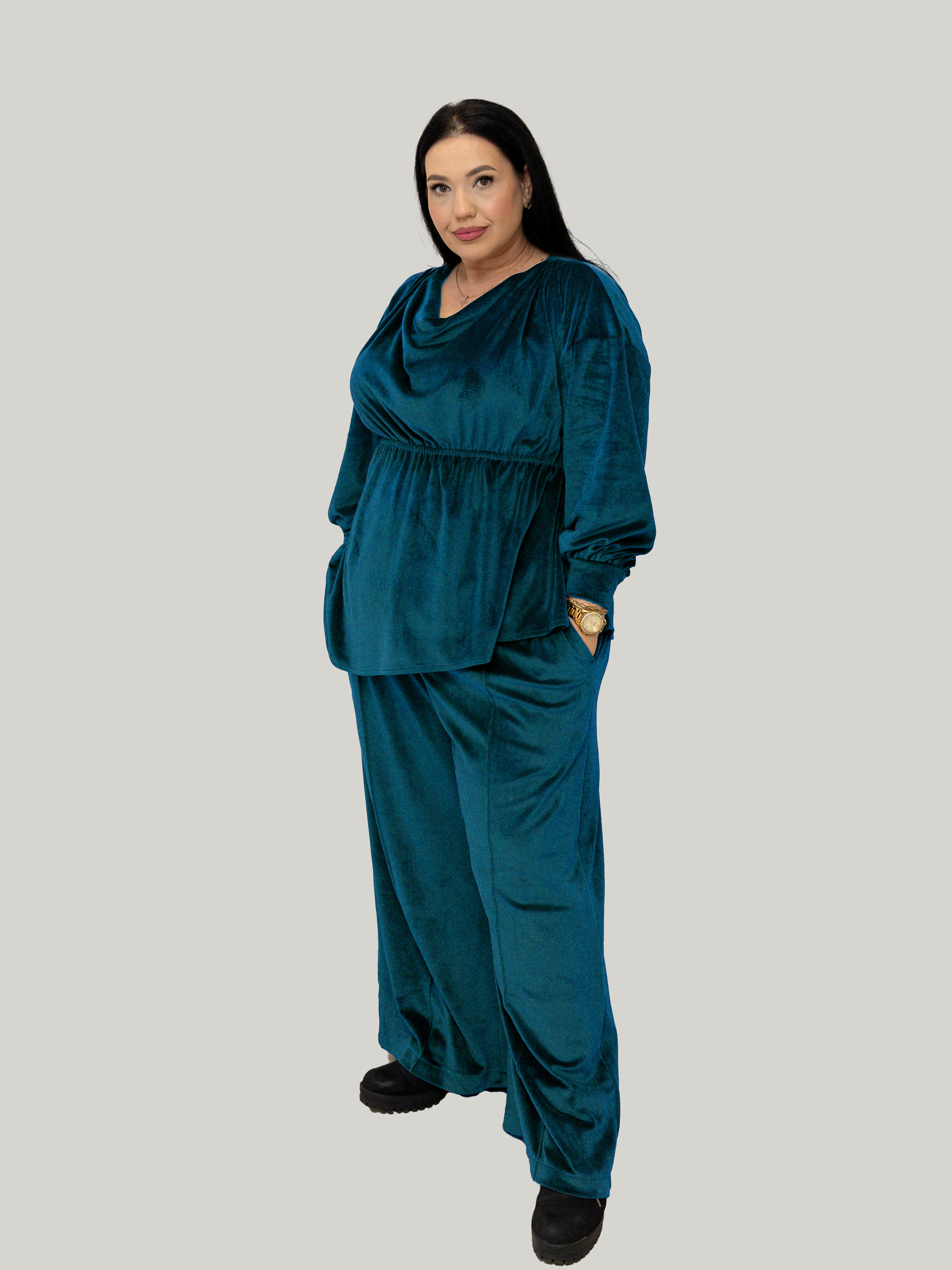 Compleu din Catifea Culoarea Turquoise, Confortabil