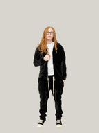 Compleu negru din raiat elastic, jacheta cu fermoar și pantaloni casual cu talie elastica ELESI